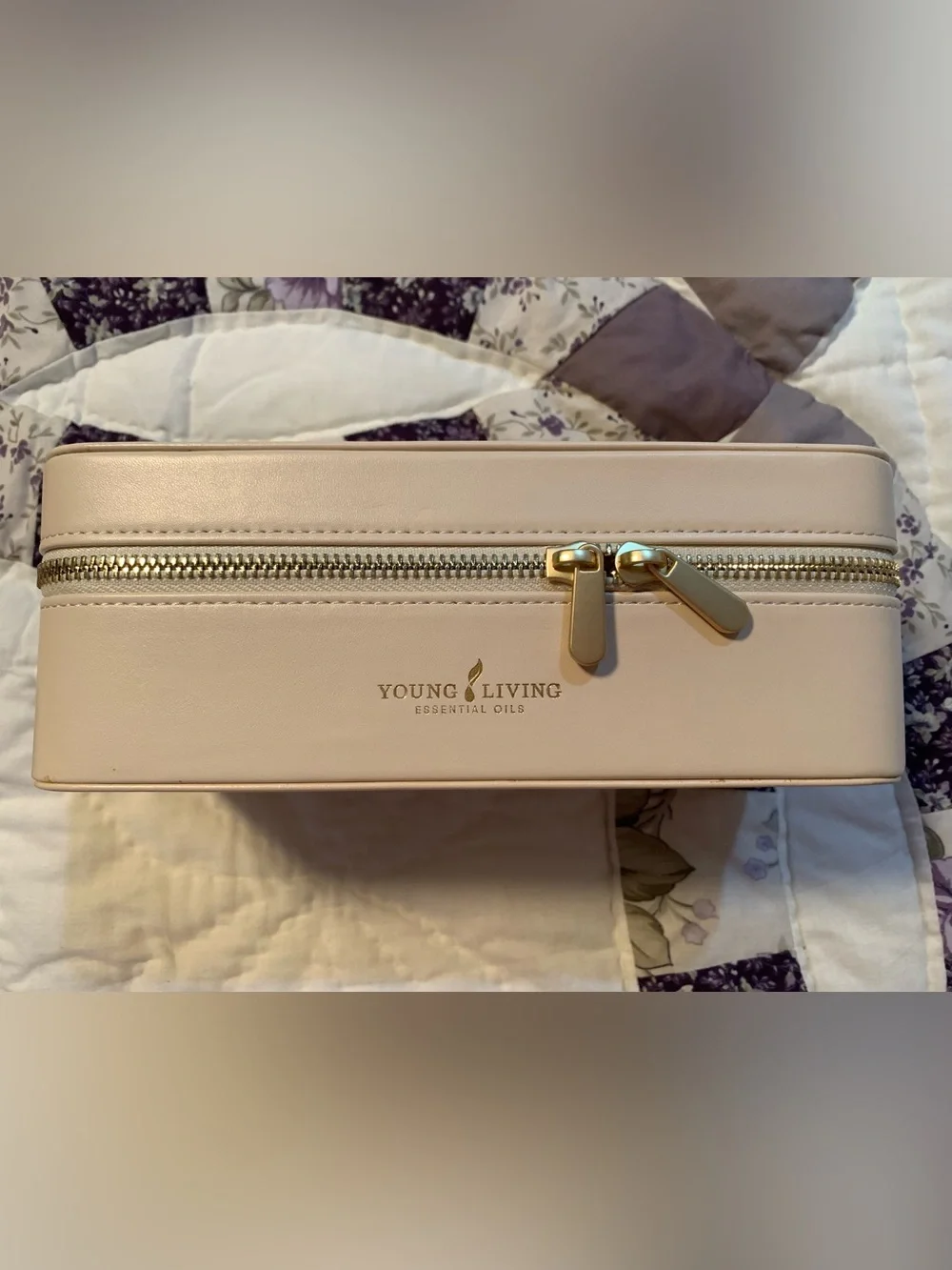Young Living Cream/Blush Essential Oil Travel Case with Gold Zipper